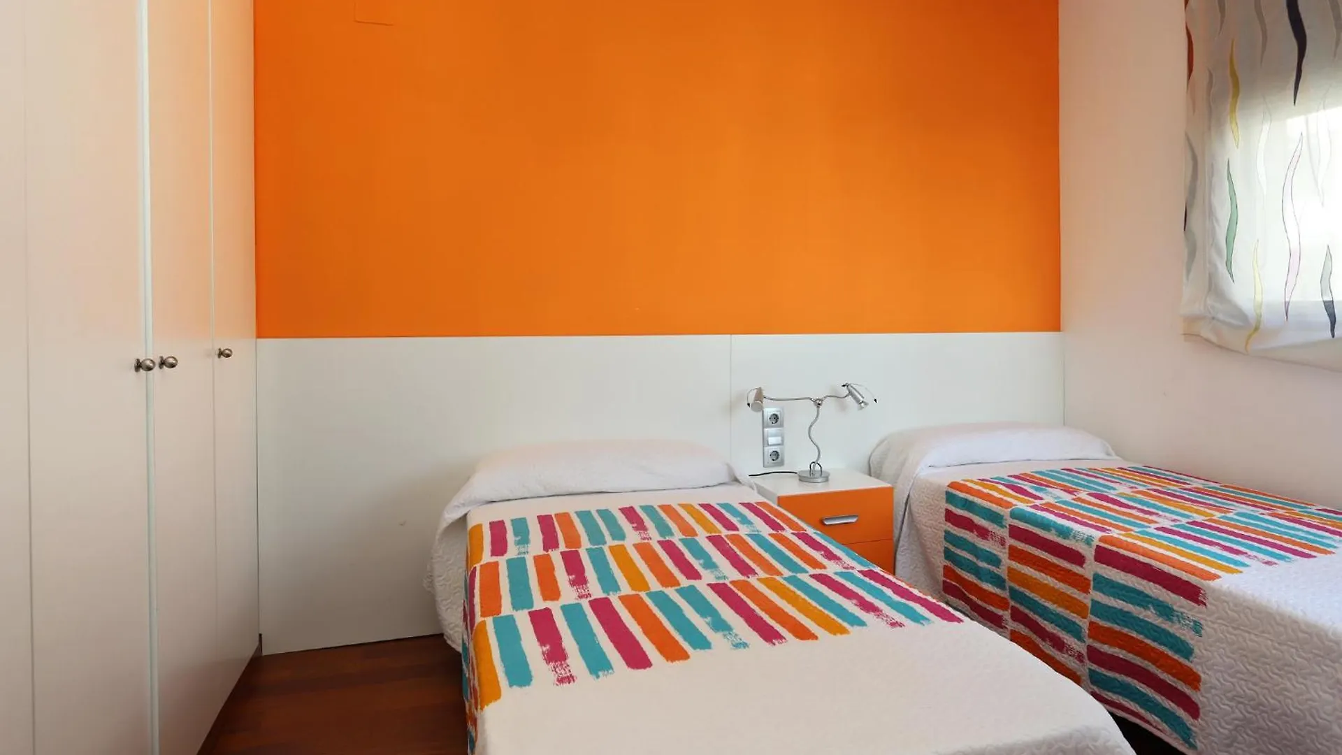 At014 A Pocos Metros De La Playa, Equipamiento Completo, Piscina Comunitaria Villa Torredembarra Spain